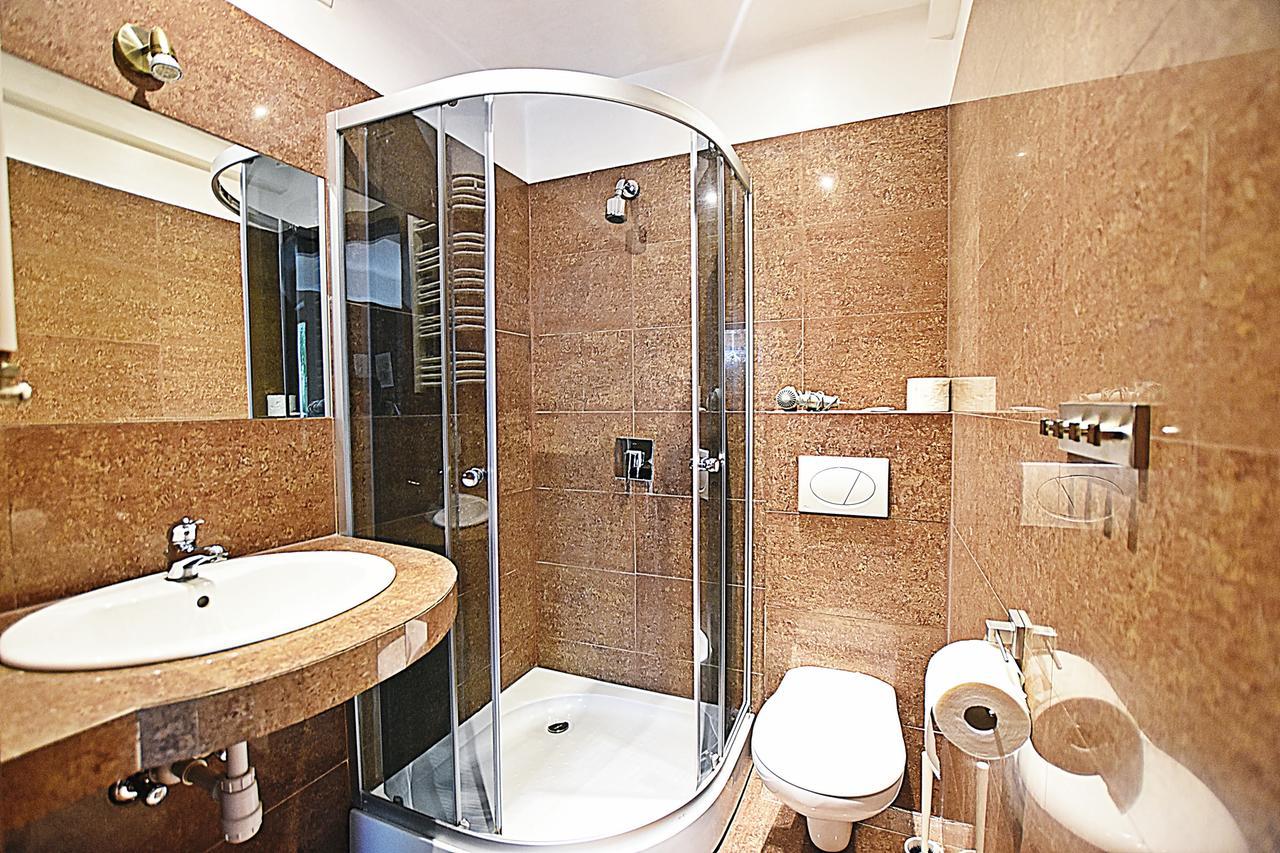Vital Aparthotel Краков Экстерьер фото