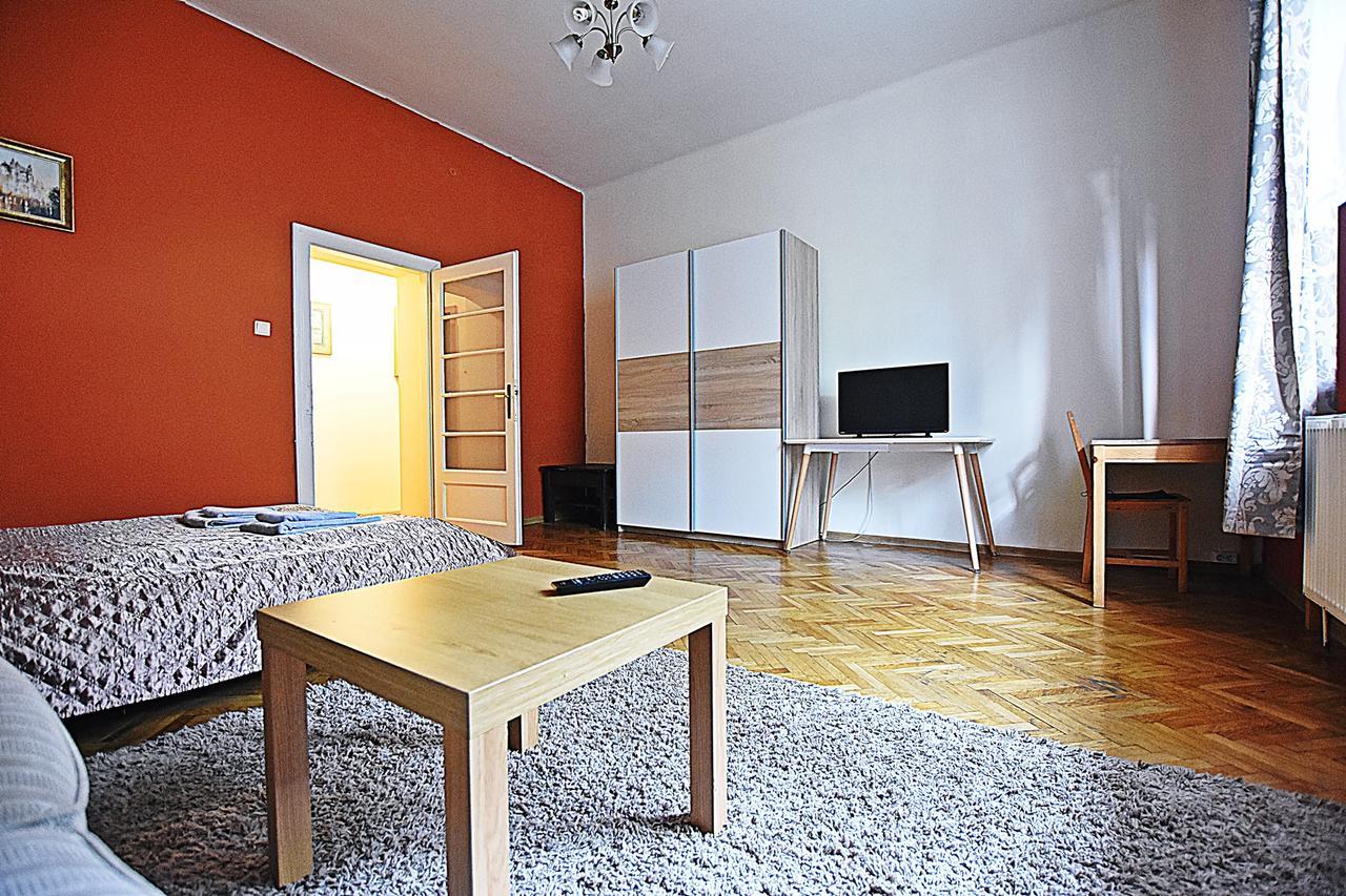 Vital Aparthotel Краков Экстерьер фото