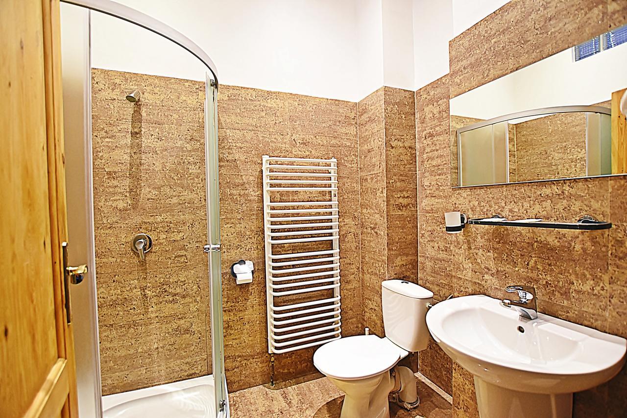 Vital Aparthotel Краков Экстерьер фото